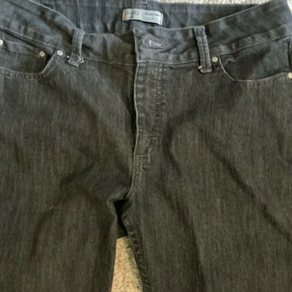 LEE RIDER - Picture 2 of 10